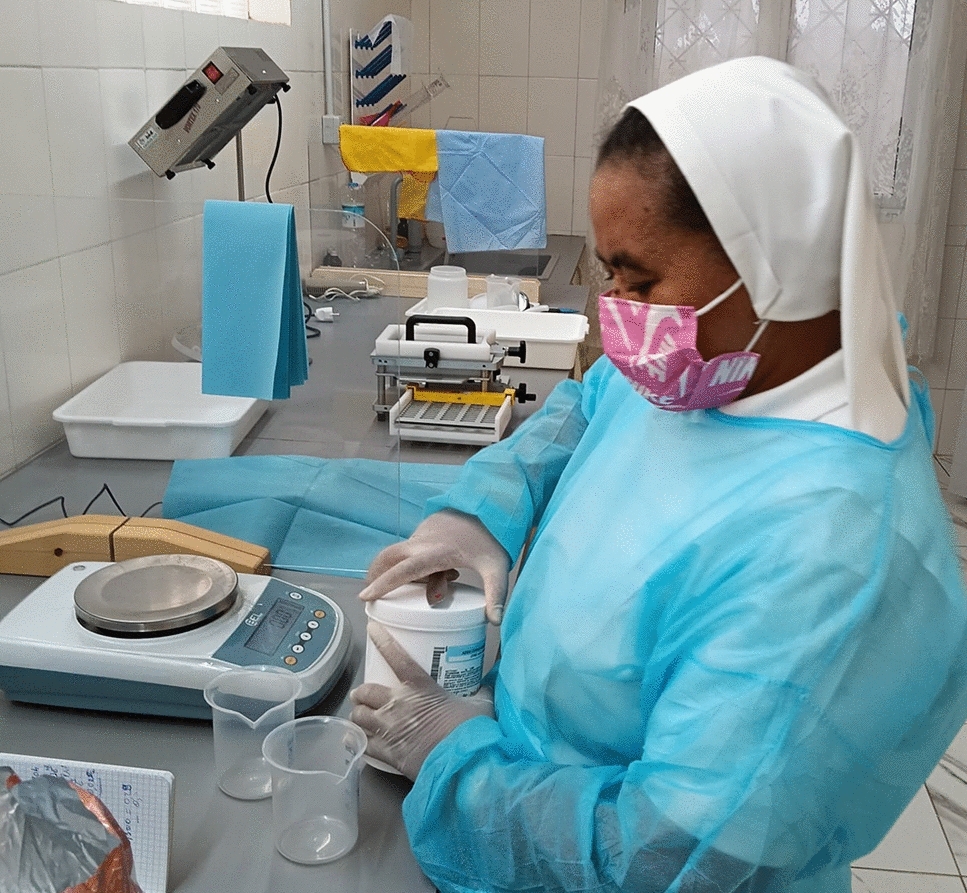Diseases are not treated with words, but with medicines. Setting up galenic laboratories in Africa