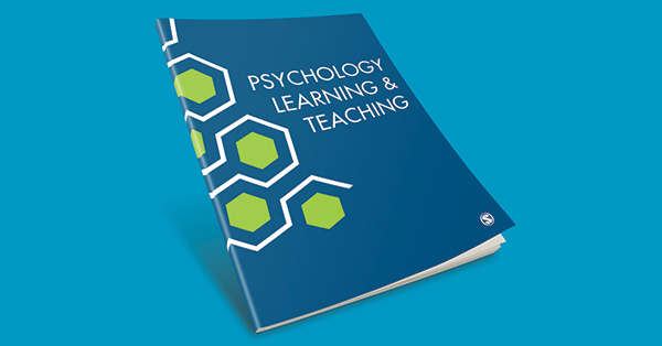 Fostering Self-Regulated Learning in Primary School Students: Can Additional Teacher Training Enhance the Effectiveness of an Intervention?